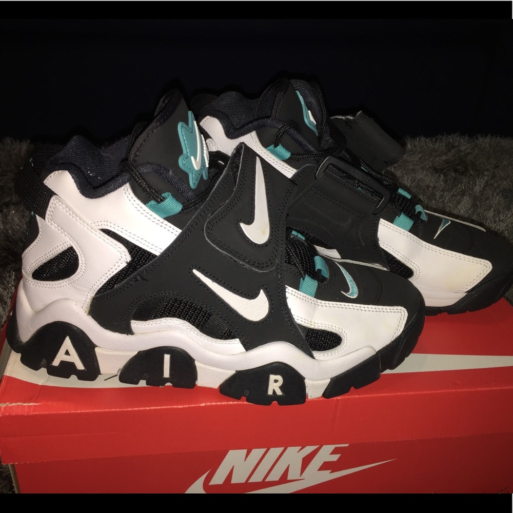 🛑SOLD🛑 Nike air barrage mid men’s shoes